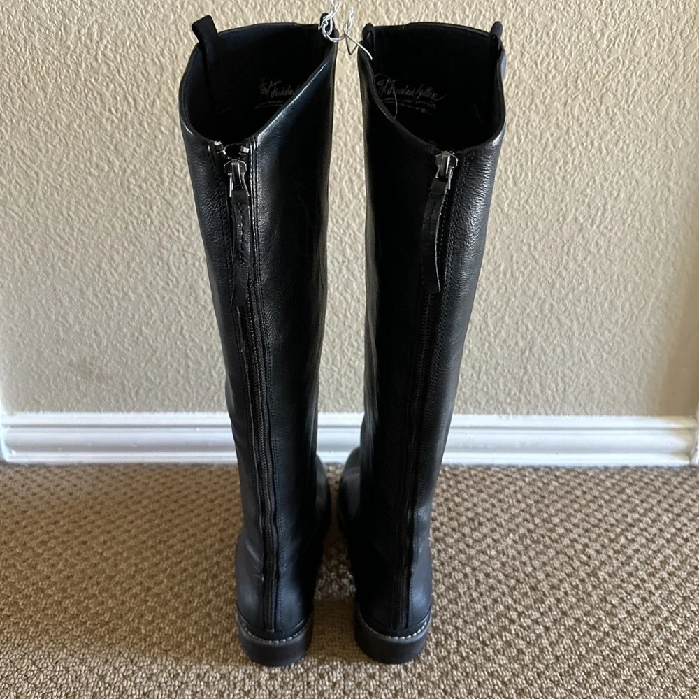 NEW  $275 Franco Sarto Meyer Women's Leather ‎ Boots Size 8